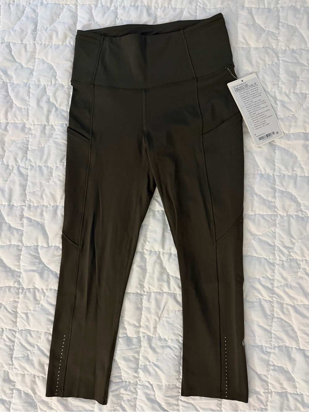 NEW Lululemon athletica Dark Olive High-Rise Leggings with Side Pockets